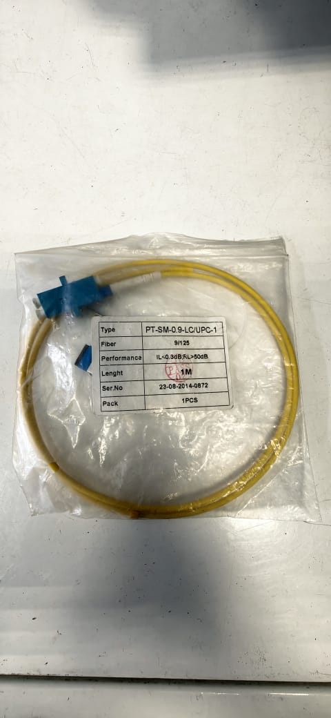 Шнур ШОС-PT-SM-0.9 мм-LC/UPC-p/t -1.0 м