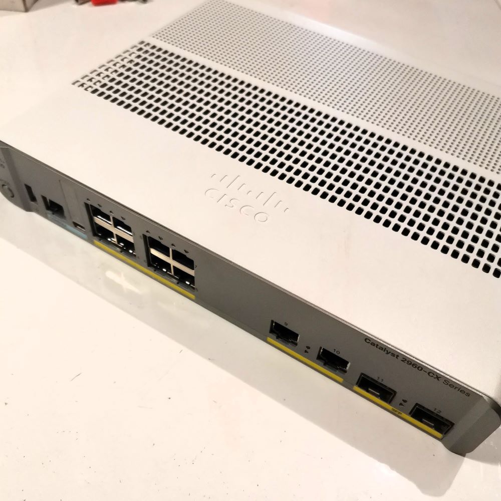 Коммутатор Cisco WS-C2960CX-8TC-L V04
